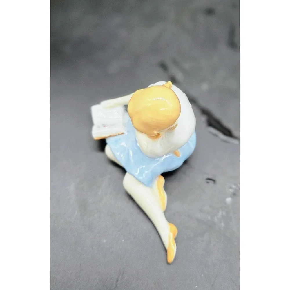 Vintage Royal Doulton Porcelain Sculpture Figurine My Pet Dog Girl 3